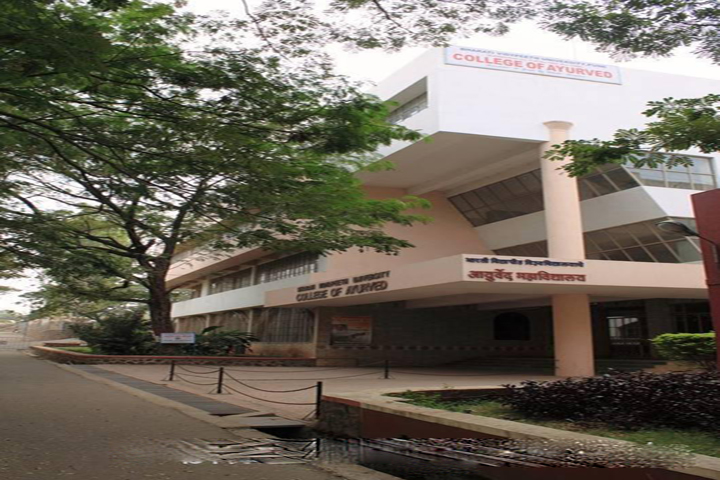 https://cache.careers360.mobi/media/colleges/social-media/media-gallery/12488/2019/1/18/Campus View of Bharati Vidyapeeth Deemed University College of Ayurved Pune_Campus-View.JPG